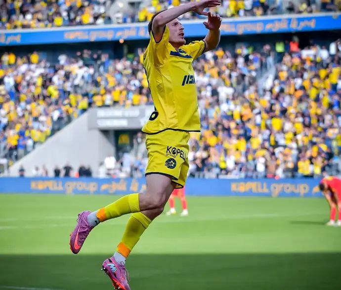 אמיר סהיטי שחקן מכבי תל אביב חוגג שער