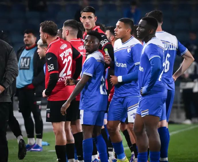 שחקני הפועל ירושלים ועירוני קרית שמונה מחכים להחלטת השיפוט בתוספת הזמן