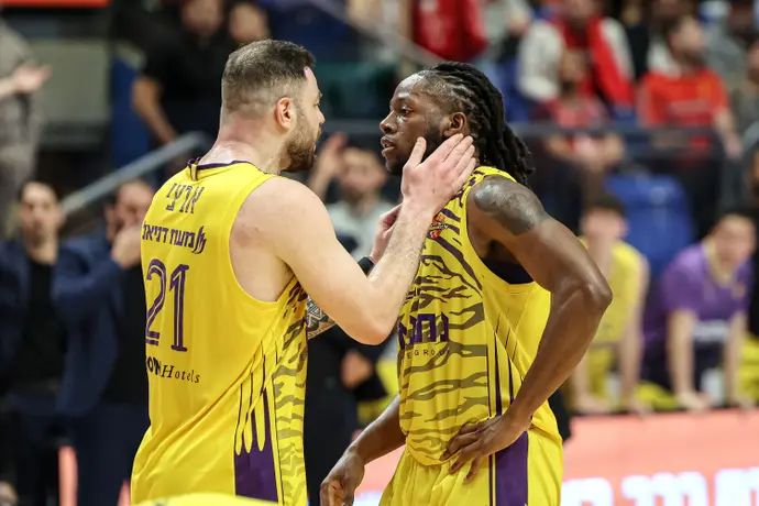 דמיון רוסר, נתנאל ארצי, שחקני הפועל חולון