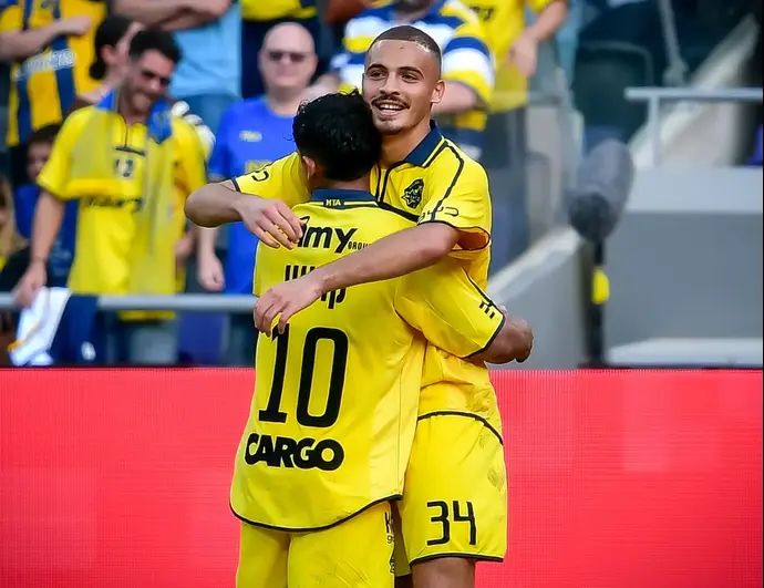 סייד אבו פרחי שחקן מכבי תל אביב חוגג שער