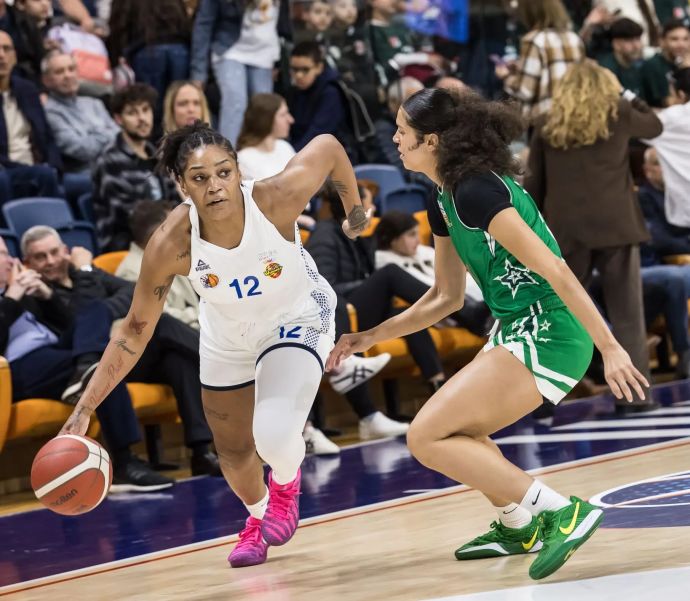 ויקטוריה ויויאנס, מכבי רמת גן