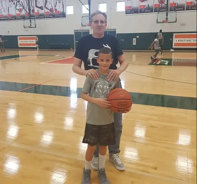 עומרי אורלנד עם סבא שלו בארי ליבוביץ'