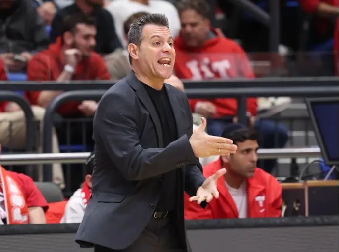 מאמן הפועל תל אביב, דימיטריס איטודיס