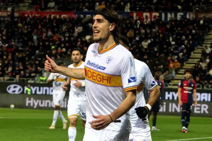 שחקן לצ'ה עומרי גאנדלמן חוגג