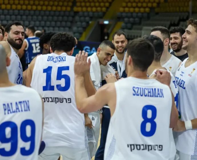 שחקני נבחרת ישראל, ים מדר באמצע