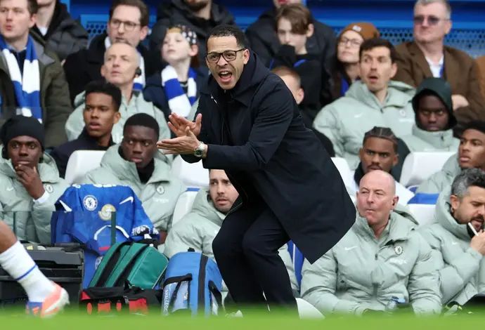 מאמן צ'לסי, ליאם רוזניור