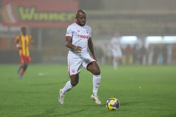 שחקן הפועל באר שבע, ג'בון איסט