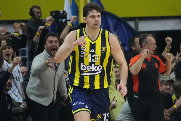 שחקן פנרבחצ'ה טאריק ביברוביץ'