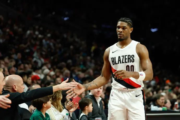 שחקן פורטלנד טריילבלייזרס סקוט הנדרסון