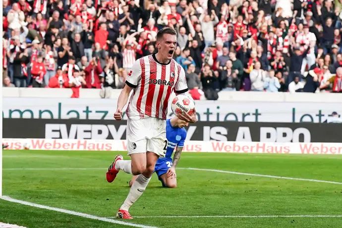 מתיאס גינטר שחקן פרייבורג חוגג שער