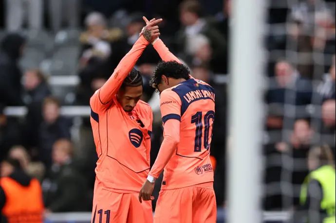 לאמין ימאל וראפיניה, ברצלונה