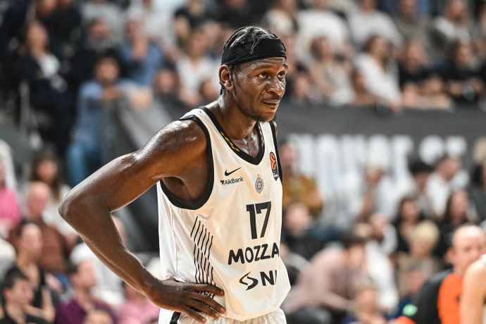 איזק בונגה, פרטיזן בלגרד