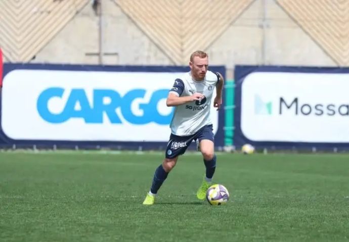 עידו שחר שחקן מכבי תל אביב במשחק האימון