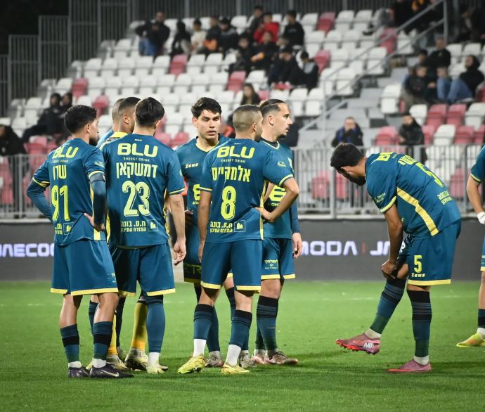 שחקני בני ריינה