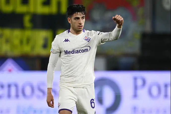 שחקן פיורנטינה פביאנו פאריזי