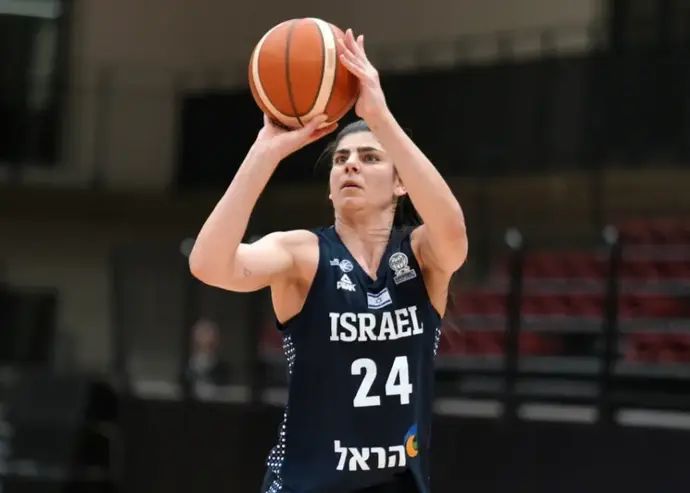 שחקנית נבחרת ישראל דניאל רבר