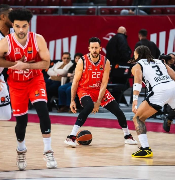 שחקן הפועל תל אביב ואסילייה מיציץ'