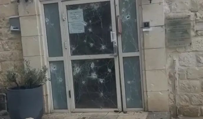 נזק בצפת כתוצאה מירי טילים ורקטות