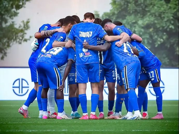 שחקני הפועל פתח תקוה