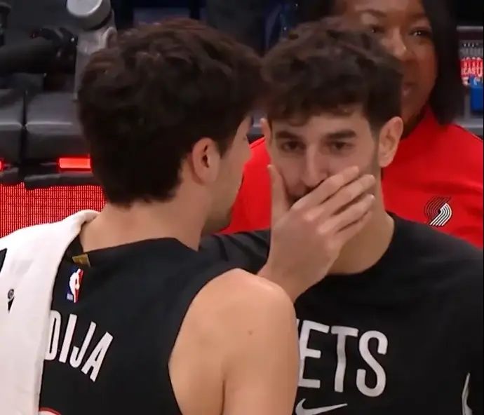 בן שרף משוחח עם דני אבדיה אחרי המפגש ביניהם