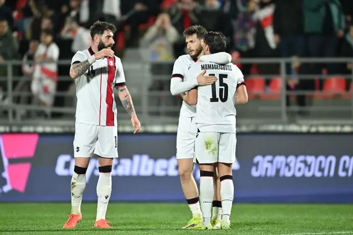 חביצ'ה קברצחליה שחקן נבחרת גאורגיה חוגג