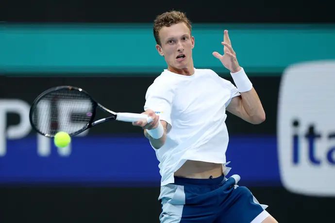 יירי להצ'קה בגמר מיאמי