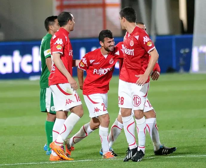 עומר פדידה שחקן הפועל תל אביב חוגג שער מול מכבי חיפה