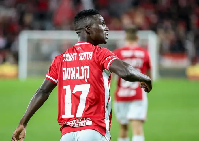 קינגס קאנגווה שחקן הפועל באר שבע חוגג שער