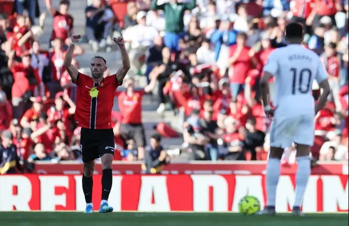 ודאט מוריצ'י שחקן מאיורקה חוגג שער