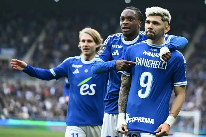 חוליו אנסיסו שחקן שטרסבורג מקדיש שער לחברו חואקין פאניצ'לי הפצוע