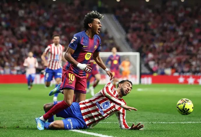 שחקן ברצלונה לאמין ימאל מול שחקן אתלטיקו מדריד ניקו גונסאלס