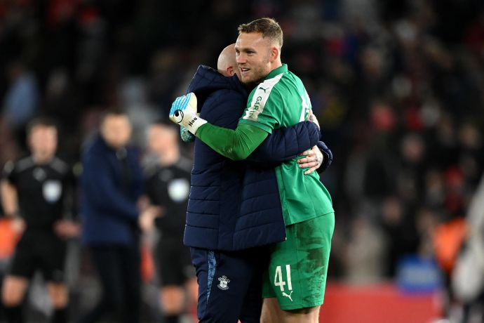 דניאל פרץ שוער סאות'המפטון חוגג