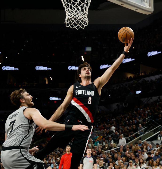 דני אבדיה מול הגנת סן אנטוניו