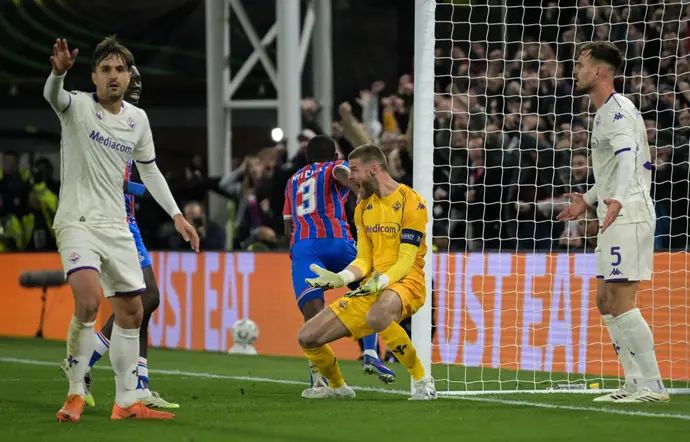 דויד דה חאה שוער פיורנטינה מתוסכל