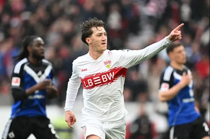 אנגלו שטילר שחקן שטוטגרט חוגג שער