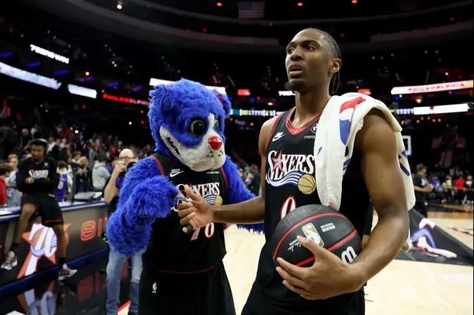 שחקן פילדלפיה 76' טייריס מקסי