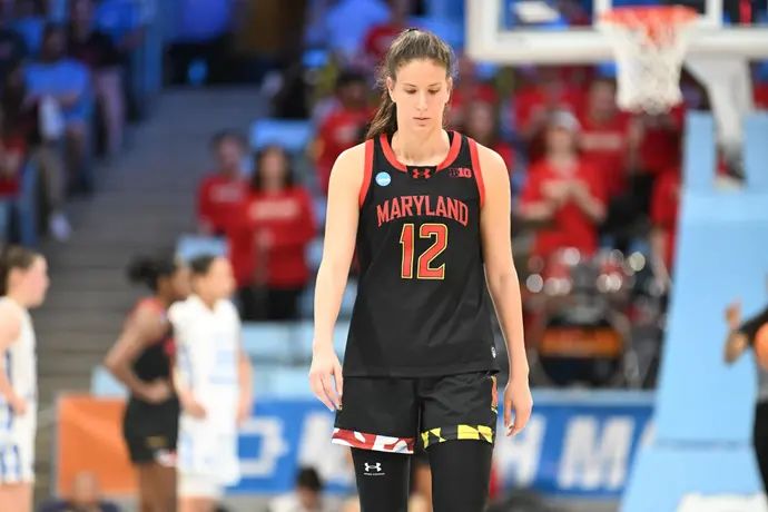 שחקנית מכללת מרילנד ירדן גרזון