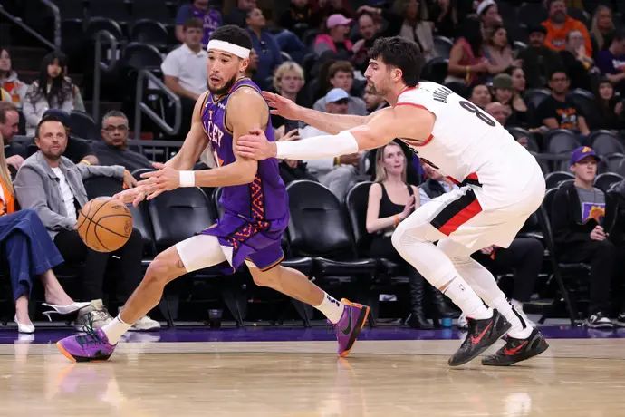 דני אבדיה מול דווין בוקר, פיניקס מול פורטלנד