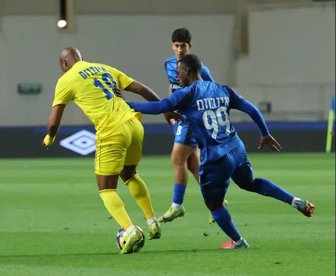 אייל אינברום שחקן מכבי פתח תקוה מול אור אינברום שחקן מכבי הרצליה