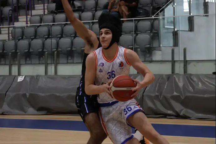 שחקן מכבי רמת גן איתי שניידרמן