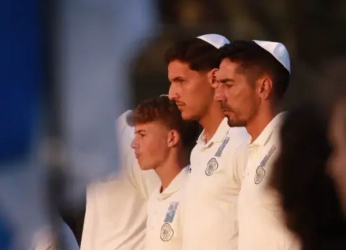 יואב זיו, איתי בן חמו בטקס יום הזיכרון שערכה מכבי תל אביב