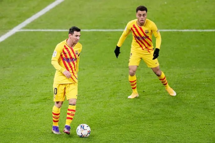 ליאונל מסי לצד סרג'יניו דסט במדי ברצלונה