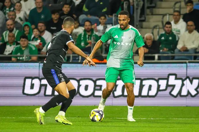 קנג'י גורה שחקן מכבי חיפה