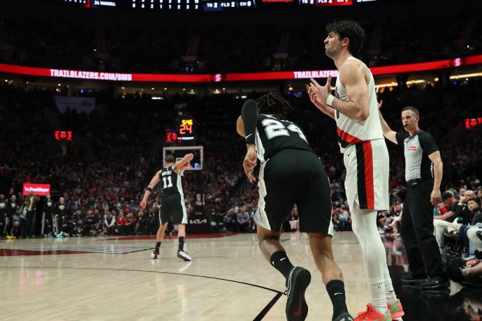 דני אבדיה, שחקן פורטלנד