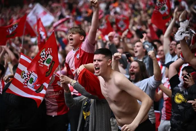 אוהדי סאות'המפטון חוגגים