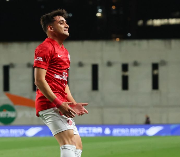 לויזוס לויזו שחקן הפועל תל אביב נגד הפועל פתח תקוה