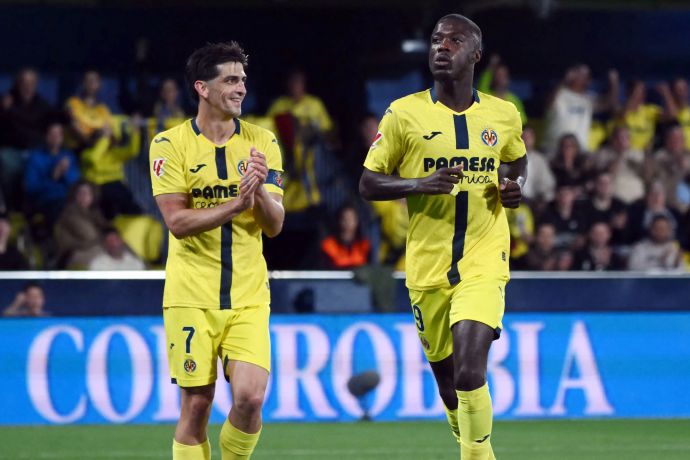 ניקולא פפה, ג'רארד מורנו שחקני ויאריאל חוגגים