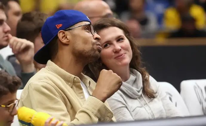 סילבן לנדסברג שחקן טורק טלקום