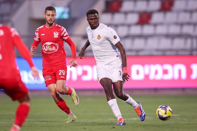 איברהים דיאקיטה שחקן מ.ס. אשדוד מול בני סכנין