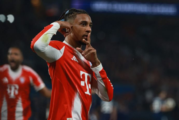 מייקל אוליסה שחקן באיירן מינכן חוגג שער